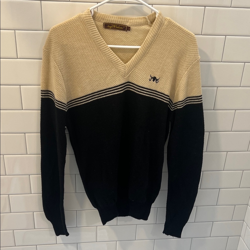 Sergio Valente Black and Cream V-Neck Sweater